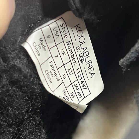 Koolaburra by UGG Advay Womens Size 9 Black Suede Chukka Lace Up Ankle Boots - Picture 8 of 10